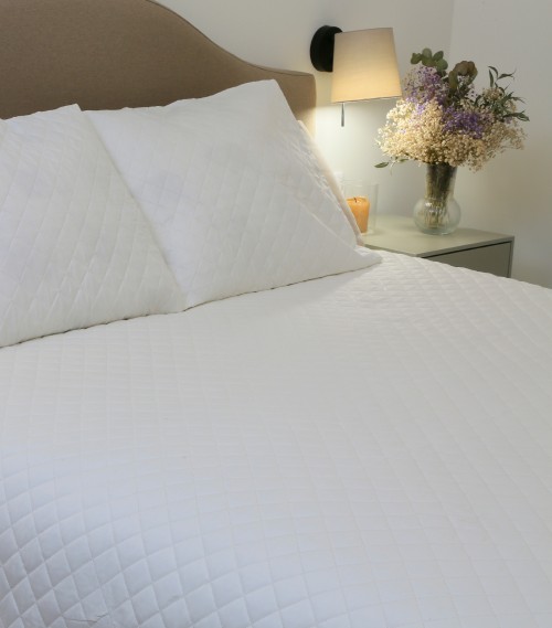 Colcha bouti lisa blanca